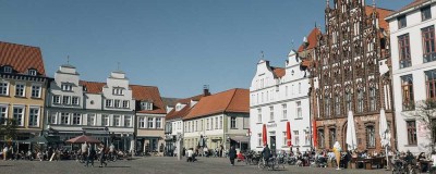 Stilvolle, gepflegte 2-Raum-Wohnung mit Balkon und Einbauküche in Greifswald Hansestadt