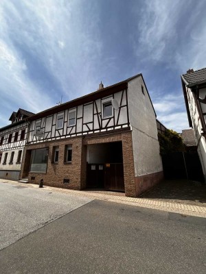 "Fachwerkidylle mit großzügigem Anbau - Ihr neues Zuhause zum Top Preis!"