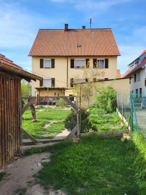 PROVISIONSFREI Farmhaus auf großem Grundstück in Top Lage (für Bastler und Renovierer)