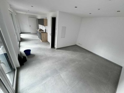 Exklusive, geräumige und neuwertige 1-Zimmer-Wohnung mit EBK in Köln-Mülheim