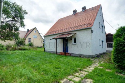 VERKAUF: Renovierungshaus mit schönem Grundstück oder Planen Sie Ihr Traumhaus