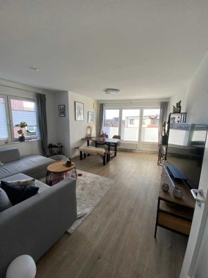 Barrierefreie Traumwohnung in Ellerau: Hell, modern & zentral mit Südbalkon und Tiefgarage