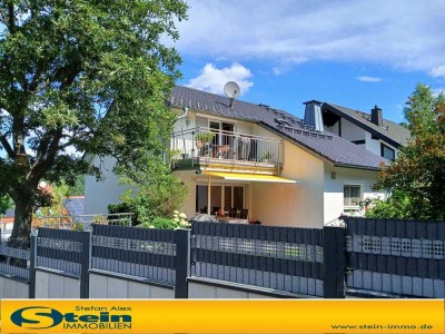 Modernisiertes EFH mit Einliegerwohnung, aufwändiger Gartenanlage und Fernsicht in Ruhelage!