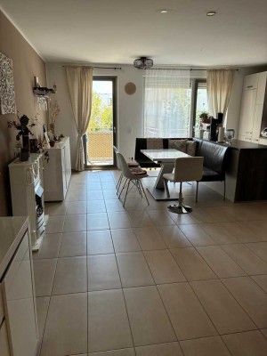 Moderne 3-Zimmer-Wohnung mit hochwertiger Ausstattung am Riemer Park – Wohnen mit Stil