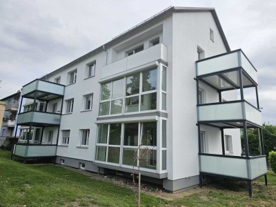 Gartenwohnung *Provisionsfrei* 2 ZKB EG + großer Balkon + ca. 105 m² Garten