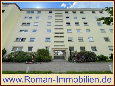 Modernisierte 4-Zimmer-Wohnung mit großer Loggia, Aufzug und Stellplatz in Nürnberg-Mögeldorf!