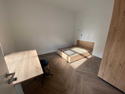 Top renovierte & möblierte 3er-Studenten WG in zentraler Lage ab dem 15.9  zu vermieten