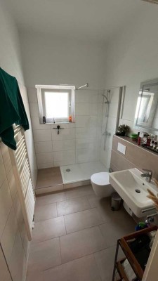 *** Sie suchen eine modernisierte Altbauwohnung ?? Hier sind Sie richtig!! ***