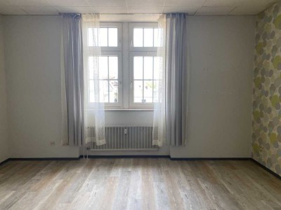 1-Zimmer Wohnung mit Garage in Karlsruhe Innenstadt-West, direkt am Karlstor