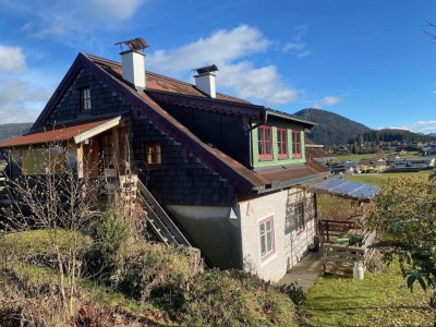 FAISTENAU BEI SALZBURG: Reizendes Salzkammergut-Landhaus für LiebhaberInnen