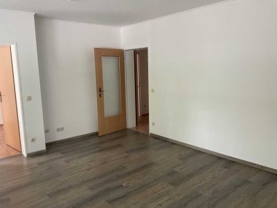 Sehr schöne 3 Zimmer Wohnung mit Balkon in Duisburg zu vermieten