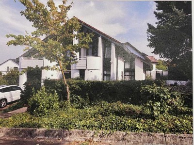 Freistehendes vollst. renoviertes 6-Raum-Einfamilienhaus mit geh. Innenausstattung