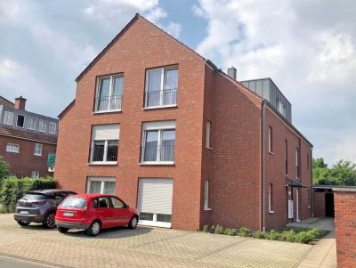 WBS erforderlich! Schicke Dachgeschosswohnung mit sonnigen Aussichten