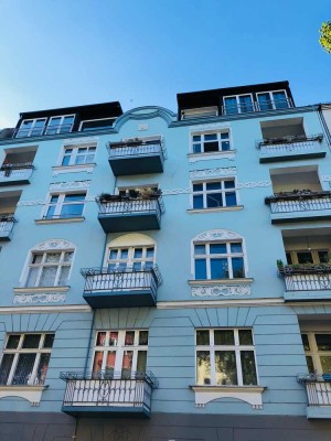 1 Zimmer in einer wunderschönen 4-Zimmer-Wohnung.