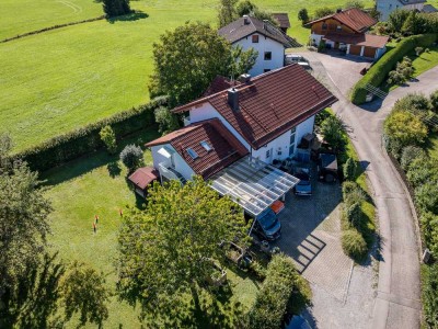 MODERNES EINFAMILIENHAUS MIT BAUGRUNDSTÜCK