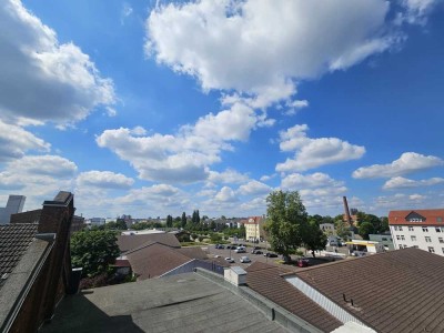 Maisonettewohnung mit 5 Zimmern, Dachterrasse, Parkett, Tageslichtbad, Gäste-WC, Stellplatz, EBK