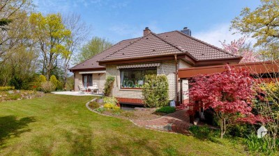 Unglaublich schön! Bungalow auf 7300m² großem Grundstück in Waldrandlage und Teich