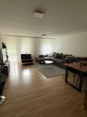 3 Zimmer Wohnung mit Terrasse