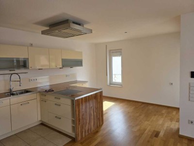 Attraktive 3,5-Zimmer Wohnung mit Balkon im 2. OG in Weingarten