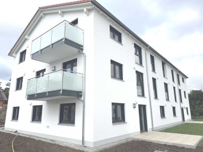ERSTBEZUG! Modern und ruhig! Sonnige 5-Zimmer-Erdgeschoss-Wohnung mit großer Terrasse