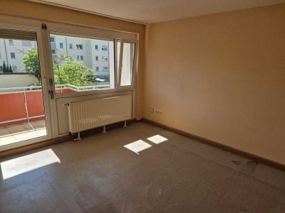 Kleine 2 Zimmerwohnung mit Balkon in Gaggenau