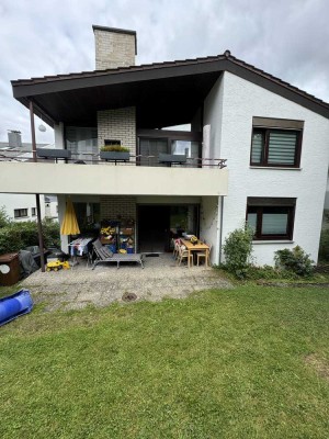 Sonnig 3-Zi-Wohnung in ruhiger Halbhöhenlage mit Südterrasse und alleiniger Gartennutzung