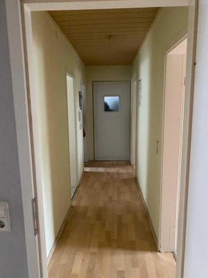 Ansprechende 2,5-Zimmer-Wohnung mit Einbauküche in Pfinztal Berghausen