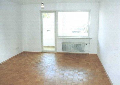BEFRISTET: Helle 2-Zi-Whg. mit EBK in zentraler Lage in München Moosach