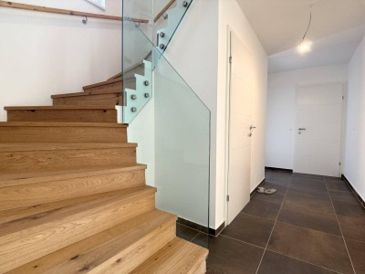 4/6 - Modernes Doppelhaus in Ruhelage mit Südterrasse und Garten!