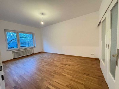 sanierte 3 Zimmerwohnung in Golzheim zu vermieten.
