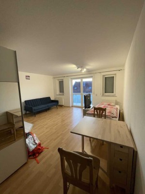 Schöne 1-Zimmer-Wohnung mit Balkon in Ochsenhausen zur Zwischenmiete