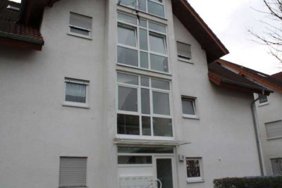 AB 01.07.2025 ZU VERMIETEN 2,5 ZIMMER DG WOHNUNG in HD-Leimen