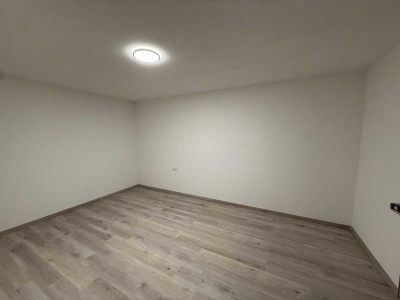 Doppelhaushälfte mit Terrasse und rießigem Garten in Kreßberg