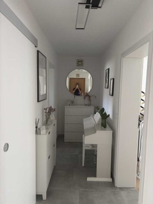 � Helle 2-Zimmer-Wohnung mit 2 Balkonen & moderner Einbauküche in Stuttgart-Mönchfeld �