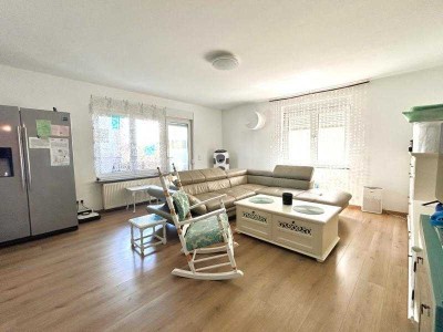 +++ FAMILIENGLÜCK +++
Stilvoll leben in Feldrandlage