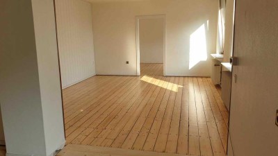 Ruhige Maisonette mit großer Dachterrasse.
