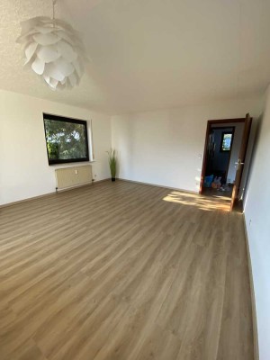 2,5-Zi- Wohnung + Garage + EBK + Balkon + Keller in 73084 Salach ab 01.11.2025