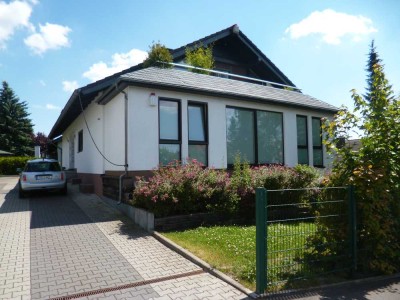 Renovierte 4-Zimmer-DG-Wohnung mit Balkon u. EBK ,Künzell Nähe Klinikum