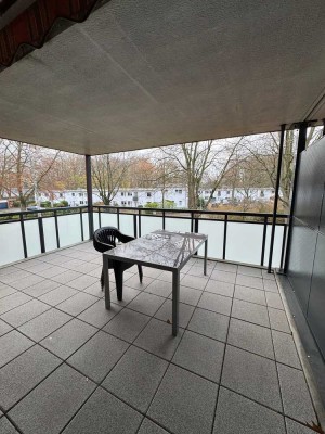 Helle 2,5-Zimmer Wohnung mit Balkon in Wedel