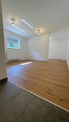 Frisch renovierte 1,5-Zimmer-Wohnung (ca. 30 m²) in Heilbronn Sontheim