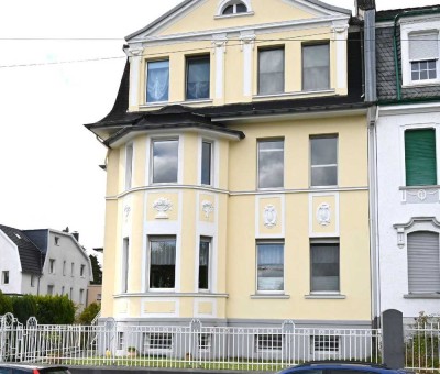 ***** Charmante 3-Zimmer-Wohnung im Jugendstilhaus.... *****