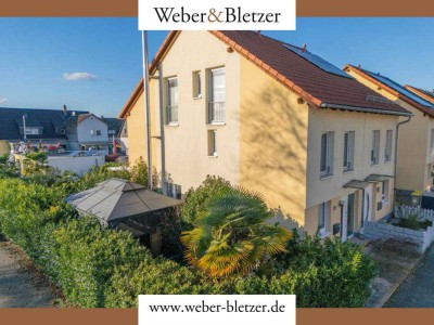 Gepflegte & Familienfreundliche Doppelhaushälfte mit Garten & Garage in Mannheim/Schönau!