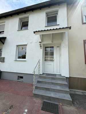 Reihenmittelhaus renoviert und einzugfertig