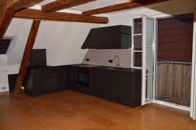 Neu renovierte 2-Zi-Maisonettewohnung im Herzen der Schorndorfer Altstadt/ Fachwerkgebäude