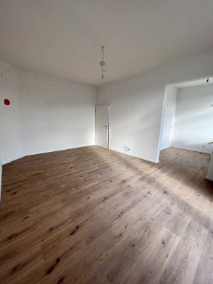 Erstbezug nach Sanierung: 3-Zimmer-Wohnung in zentraler Lage in Düren