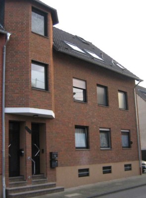 Schöne 4-Zimmer-Wohnung mit Balkon in Frechen-Bachem