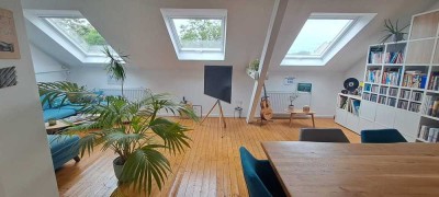 Attraktive 2-Zimmer-Dachgeschosswohnung mit gehobener Innenausstattung in Mönchengladbach