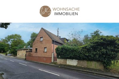 Massiv errichtetes Einfamilienhaus mit ca. 165 m² Wohnfläche mit übergroßer Garage in Bad Honnef!