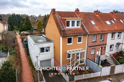 Kattenesch | Attraktives Reihenendhaus mit 7 Zimmern, Garten und Garage