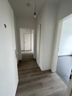 3 Zimmer mit Balkon zentral in Oberhausen..
